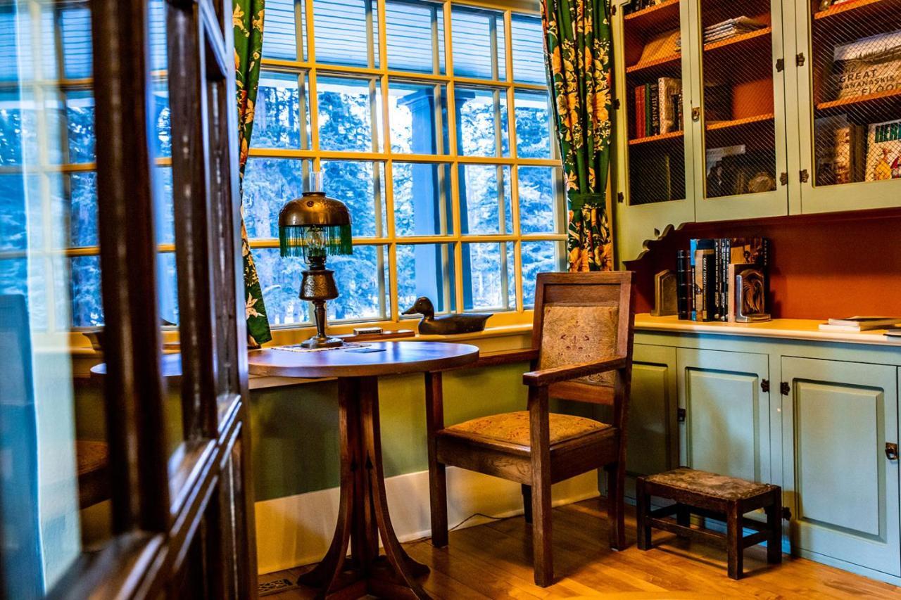 The Craftsman House Bed and Breakfast Bragg Creek Exterior foto
