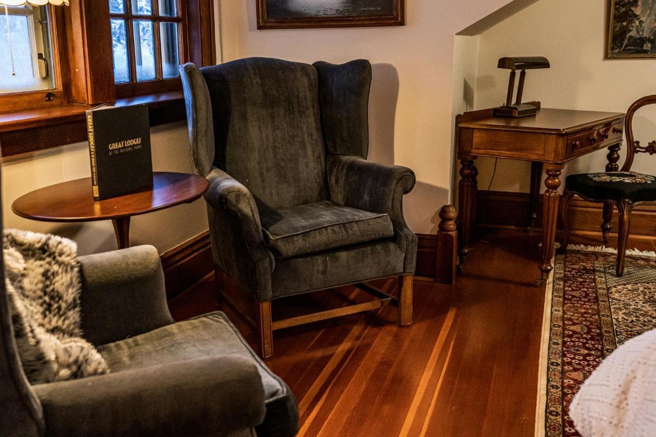 The Craftsman House Bed and Breakfast Bragg Creek Exterior foto